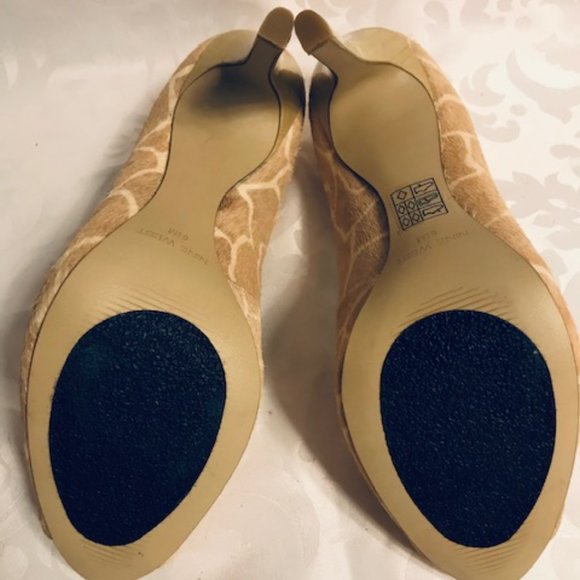 Nine West beige platform pumps 6.5 - Picture 7 of 7